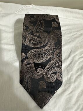 Arrow Black Tie with Bronze Paisley Pattern